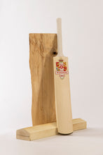 Load image into Gallery viewer, Windsor English Willow Cricket Bat