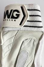 Load image into Gallery viewer, Gladius Gloves
