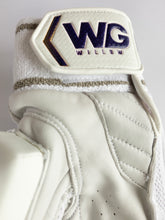 Load image into Gallery viewer, Vespasian Gloves
